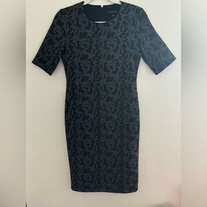 Banana Republic Metallic Floral Rose Midi Sheath Short Sleeve Knit Stetch Dress